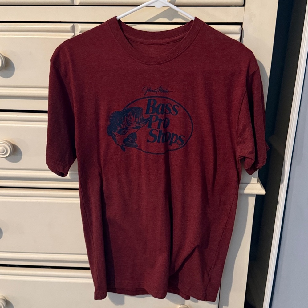 Bass Pro Burgandy t shirt